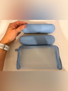 Bala Light Blue 3LB Silicone Hand Weights with Zip Case